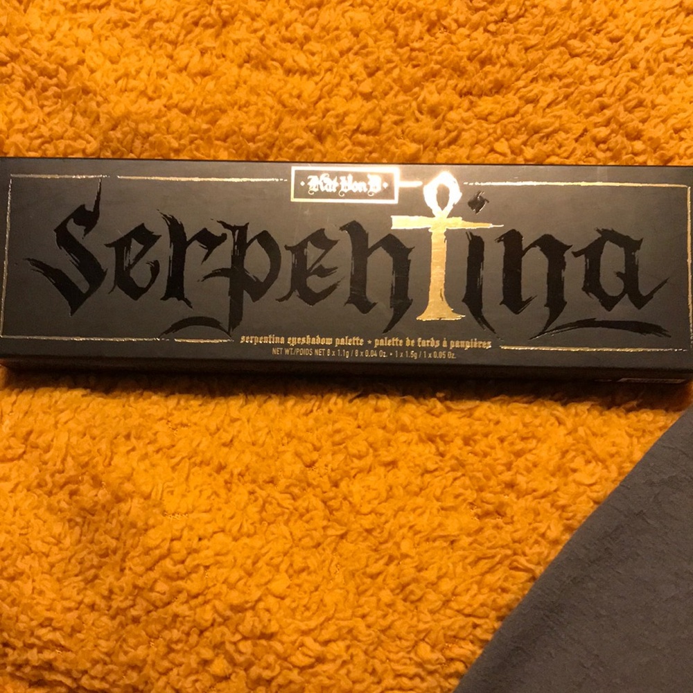 Kat Von D Serpentina palette